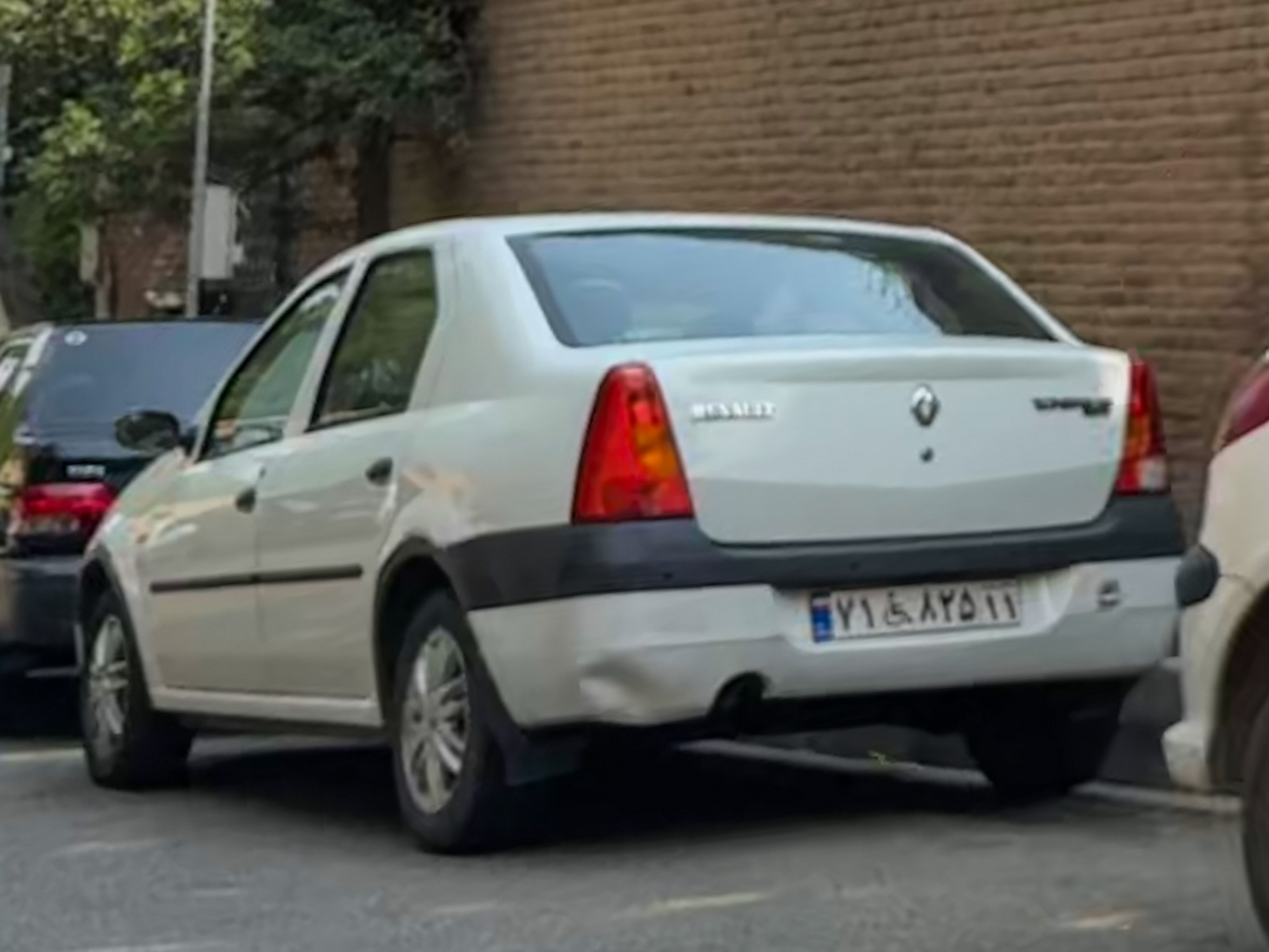 ۷۱ژ۸۲۵ ۱۱, Renault Tondar 90 1st gen (L90; IR-market), 2007–2018