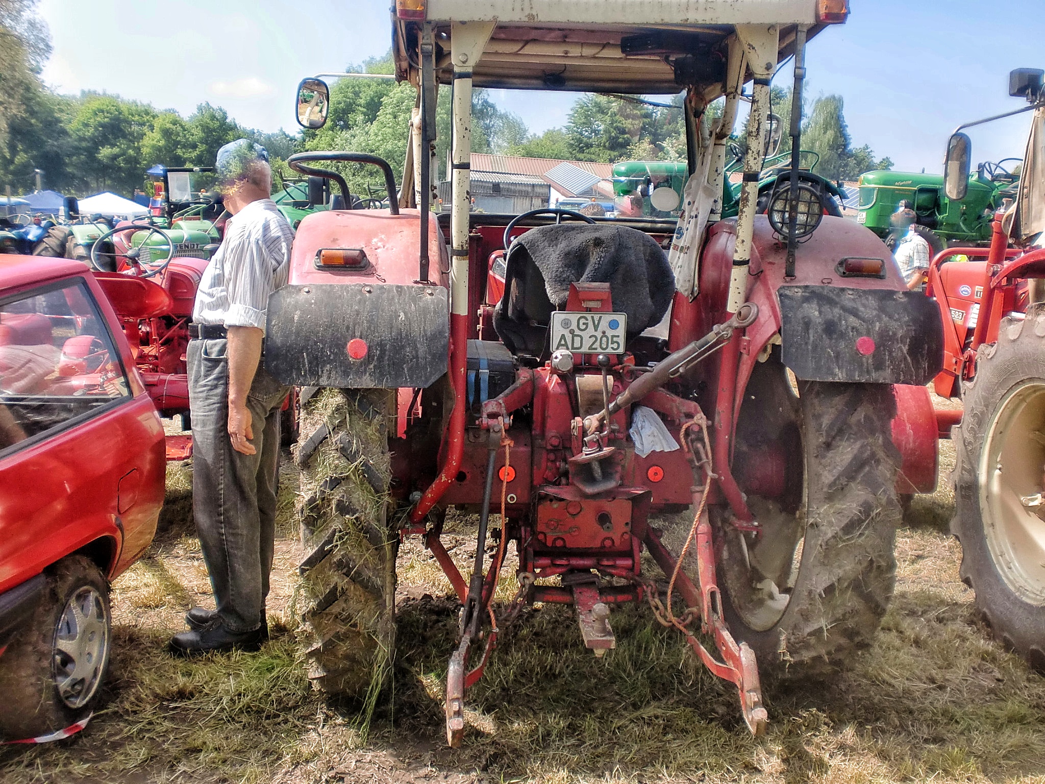 GV AD 205, International 