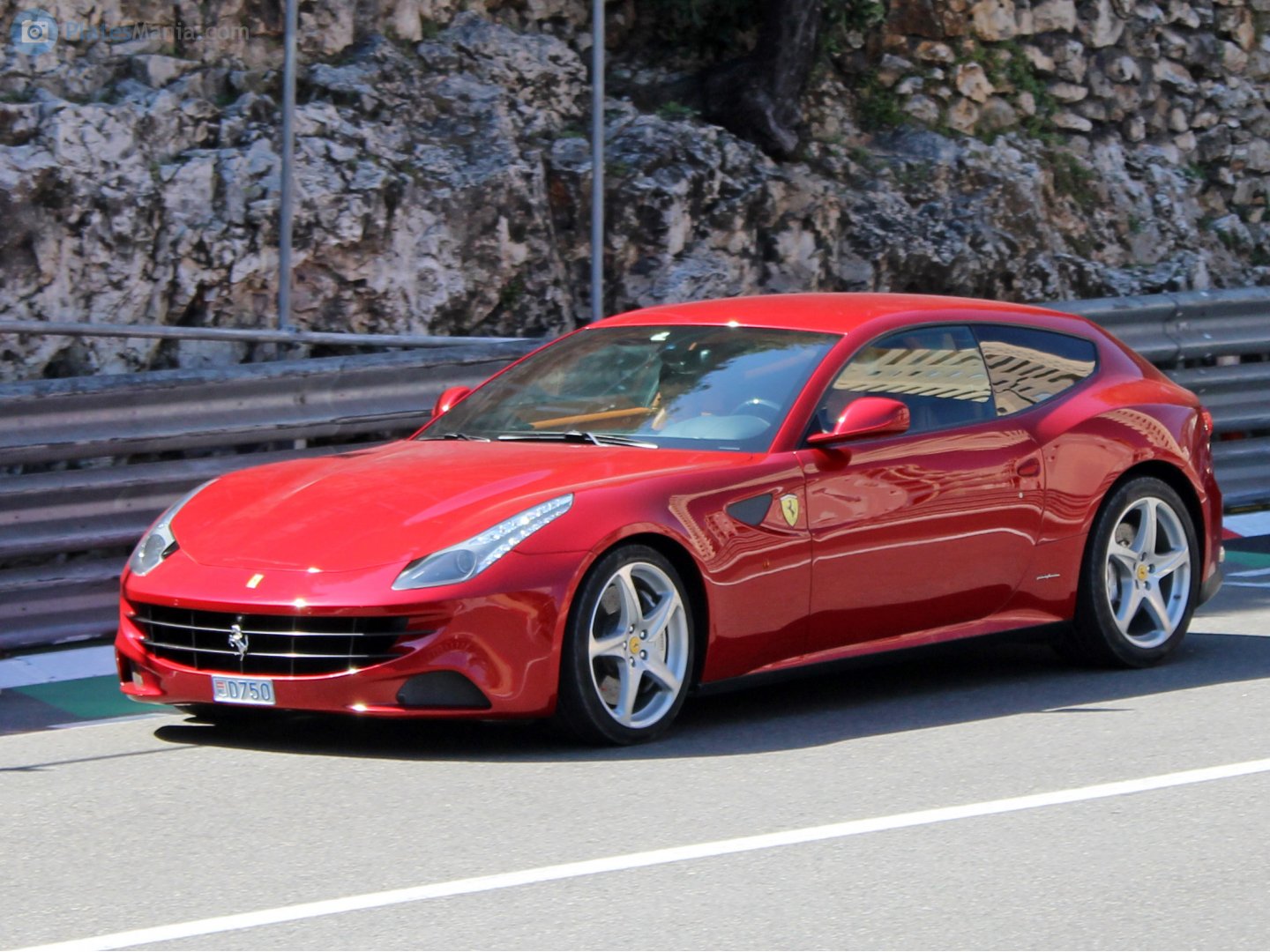 D750, Ferrari FF 1st gen (F151), 2011–2016