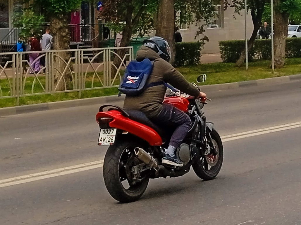 0027 ак 26, Suzuki GSX Series 600F/750F Katana, 1998–2006