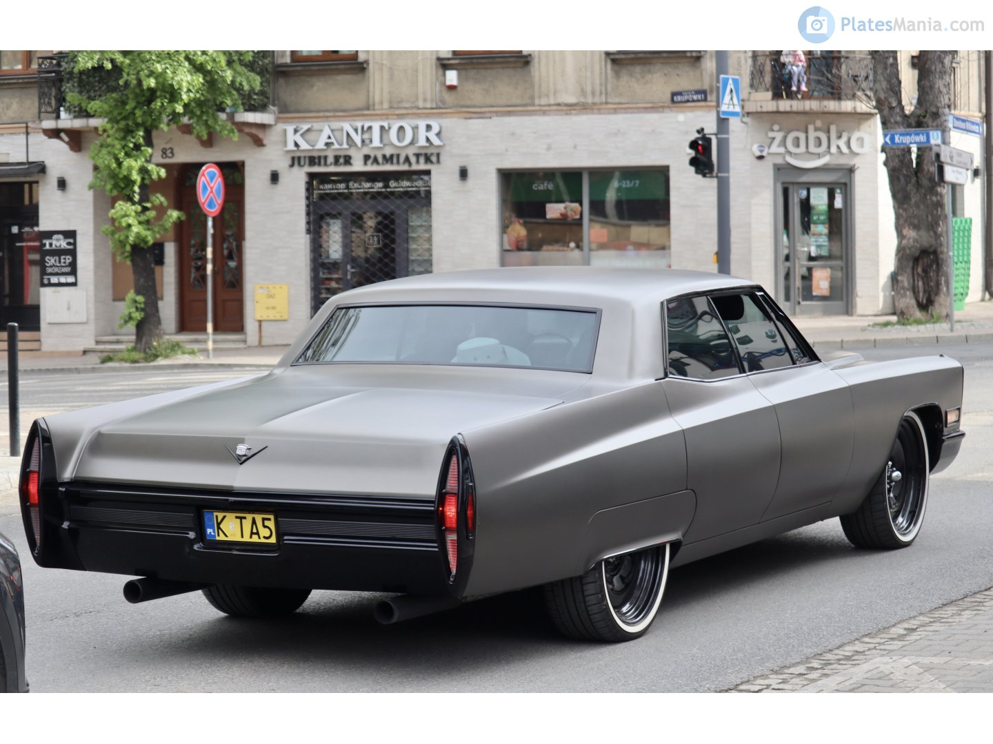 K TA5, Cadillac DeVille 3rd gen 1968 4-door Hardtop (68349; C-body), 3rd facelift, 1967–1968