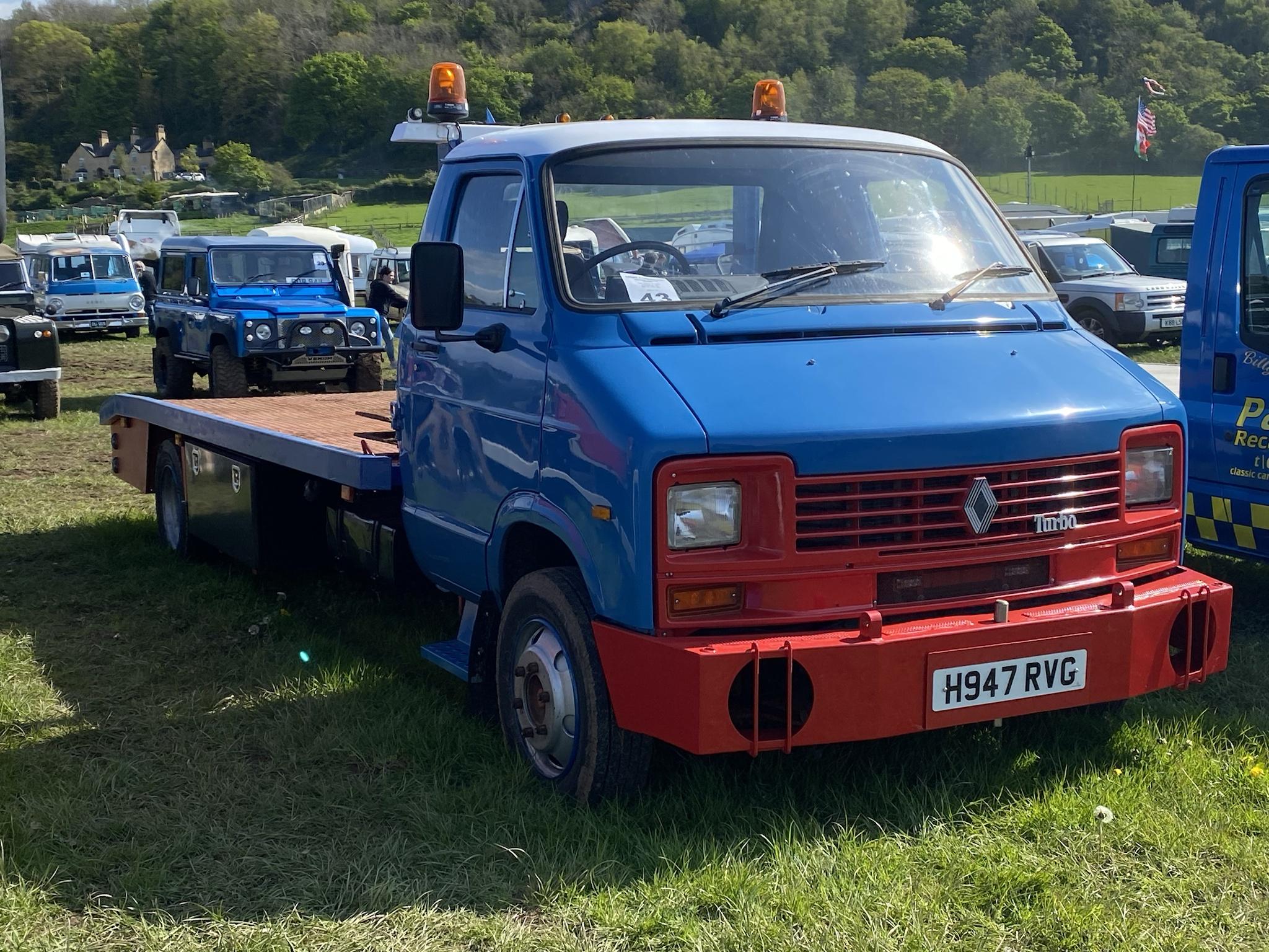 H947RVG, Renault 50-Series 