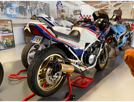 37 EY, Honda VF Series