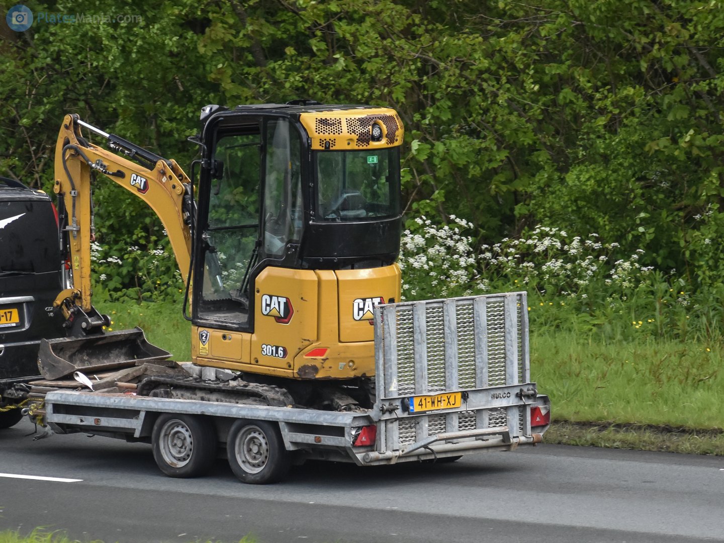 41-WH-XJ, Hulco Terrax 