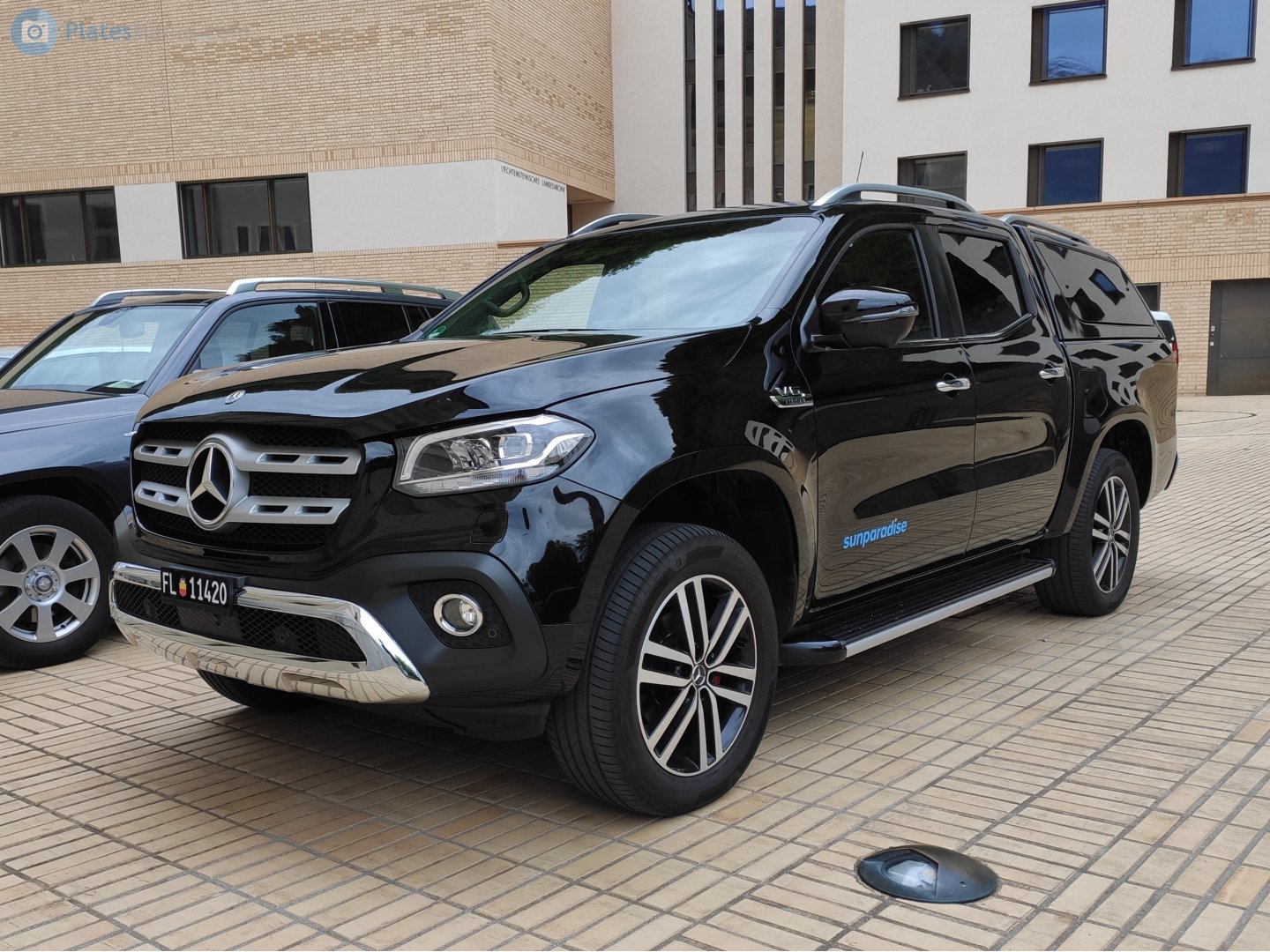 FL 11420, Mercedes-Benz X-Klasse 1st gen (W470), 2017–2020