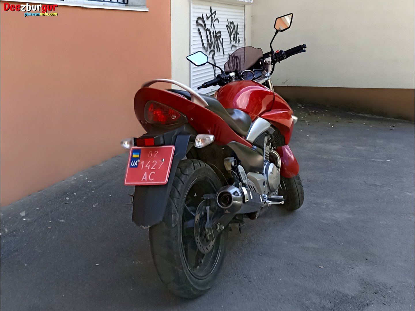 02 AC 1427, Suzuki GW250 / GSR250 