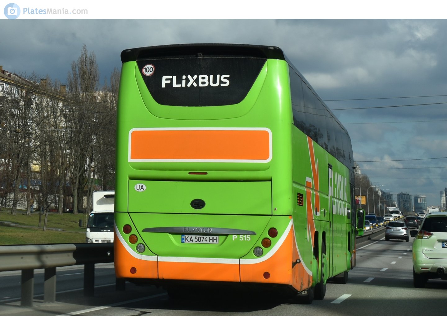 KA 5074 HH, Plaxton Elite 