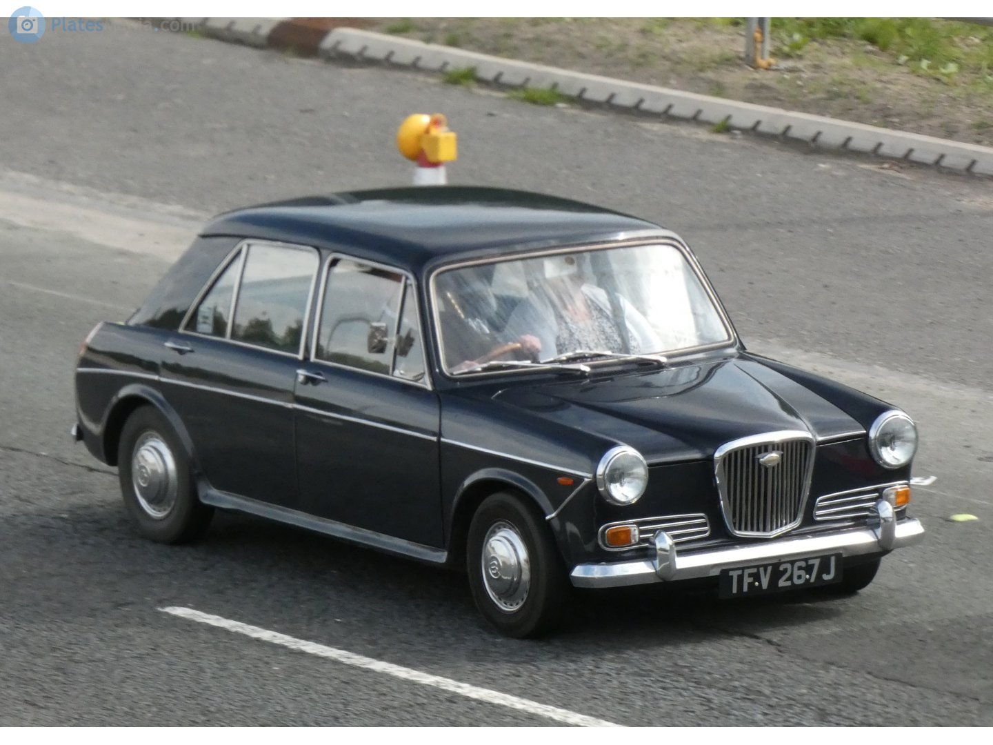TFV267J, Wolseley 1100/1300 