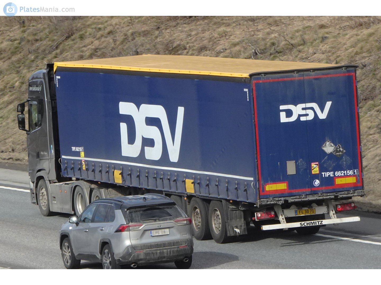 FL 3071, Schmitz SCS 