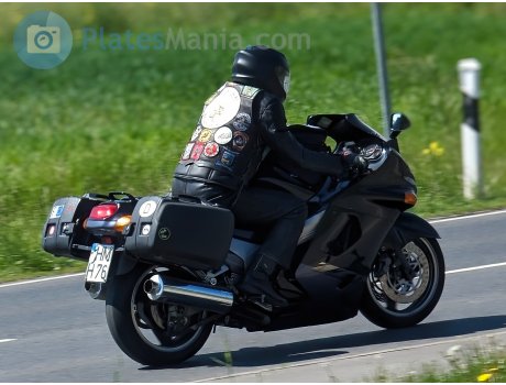 HM H 76, Kawasaki Ninja ZX-11 / ZZ-R1100