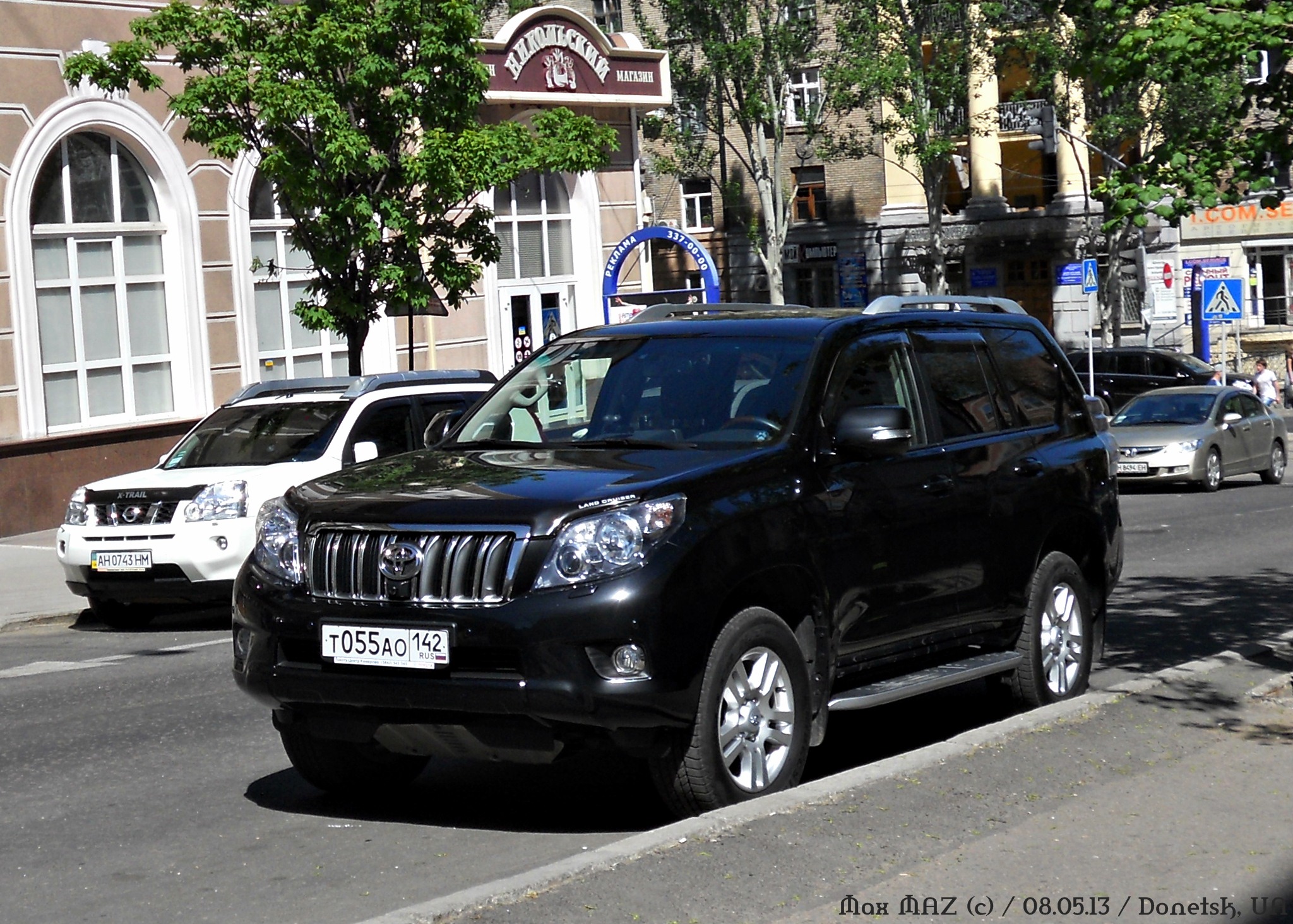 т 055 ао 142, Toyota Land Cruiser Prado 4th gen 5-door SUV (J150), 2009–2013