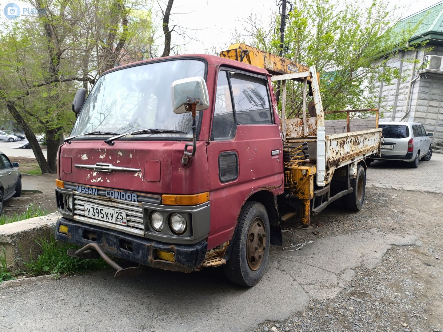 у 395 ку 25, Nissan Diesel Condor 2 ton Light 1st gen 20/30/35 (H40), 1981–1991
