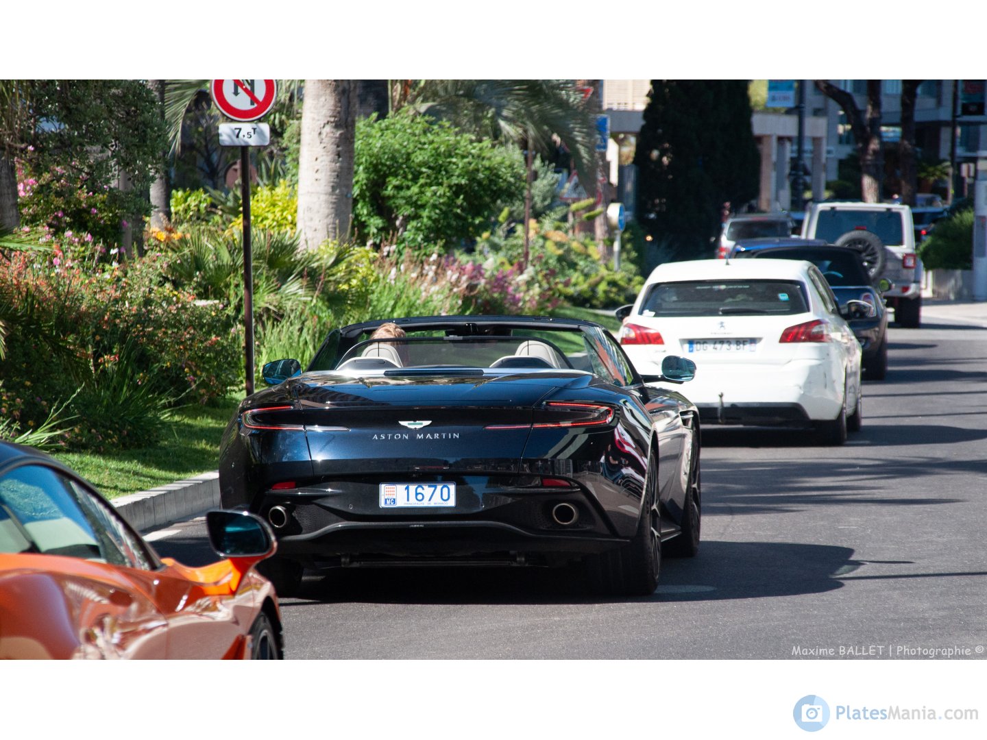 1670, Aston Martin DB12 Volante Convertible, 2023–