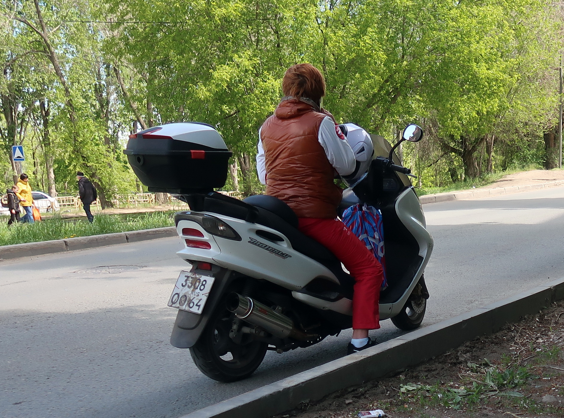 3308 оо 64, Yamaha Majesty 