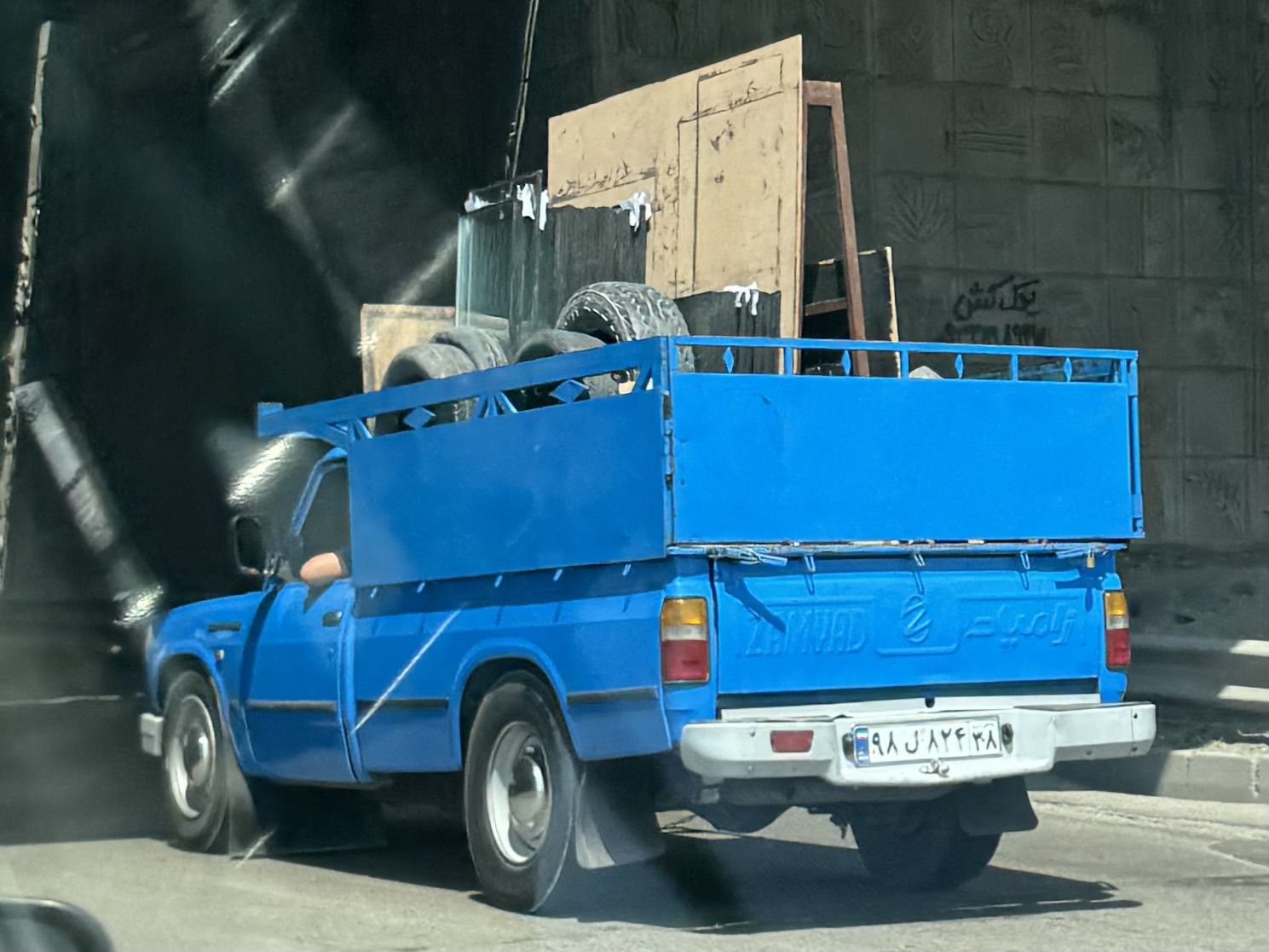 ۹۸ل۸۲۴ ۳۸, Zamyad Z24 1st gen, 1970–