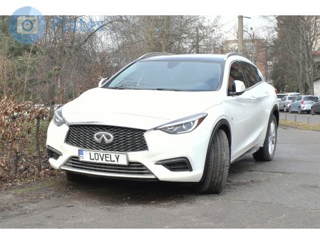 10 LOVELY, Infiniti Q30