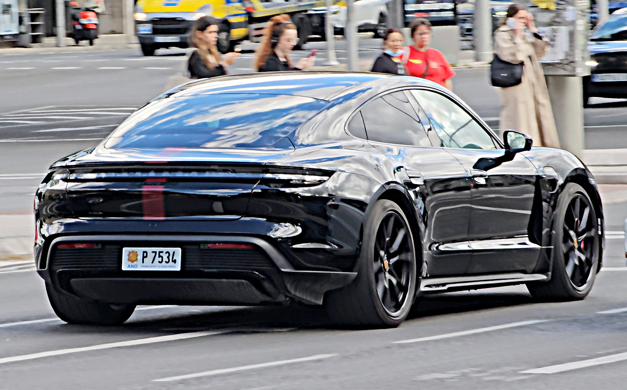 P 7534, Porsche Taycan 1st gen Sedan (9J1), 2019–2024