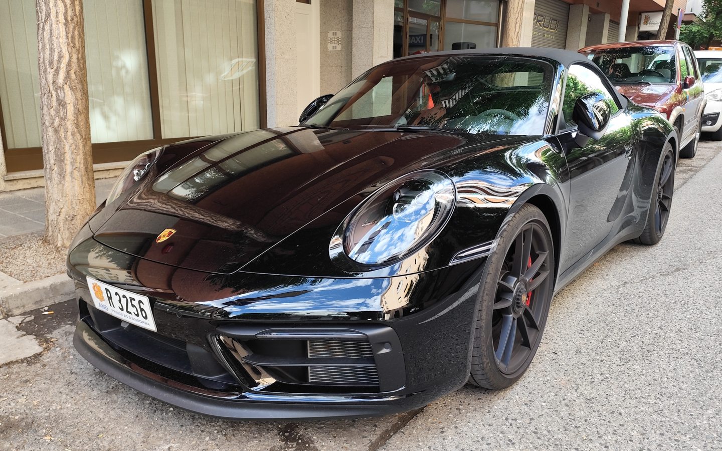 R 3256, Porsche 911 8th gen Cabrio (992.1), 2019–2024