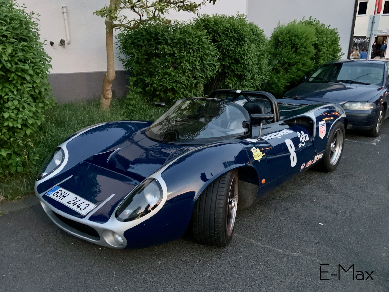 6SH 2443, Lola T70 