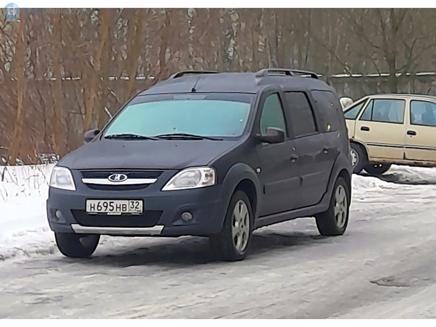 н 695 нв 32, Lada (VAZ) Largus 