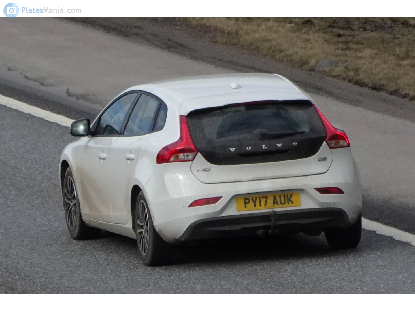 PY17AUK, Volvo V40 2nd gen (526), 2013–2019