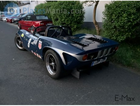 6SH 2443, Lola T70
