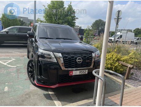 4 9552, Nissan Patrol