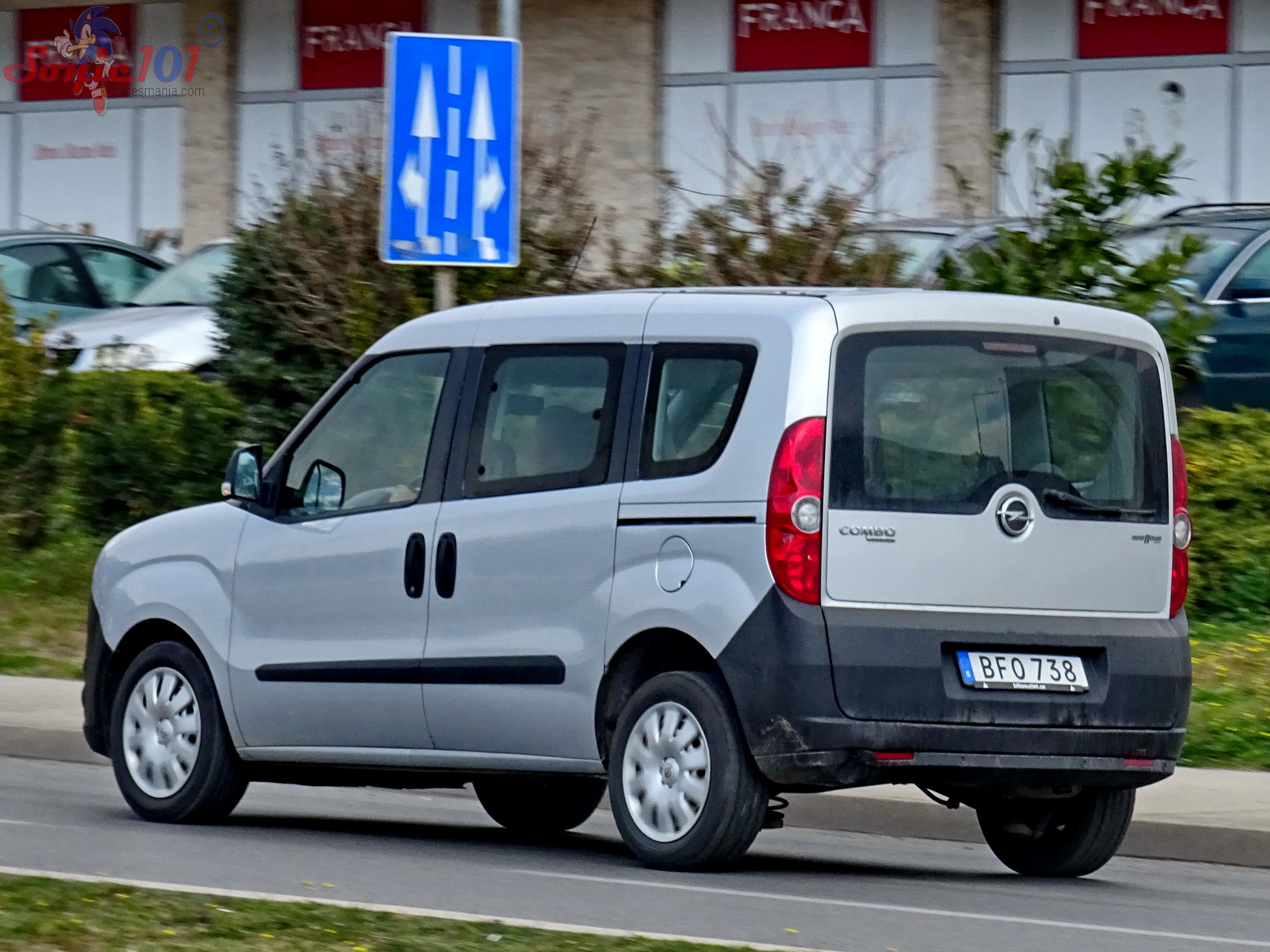 BFO 738, Opel Combo 4th gen Tour (D; X12), 2011–2018