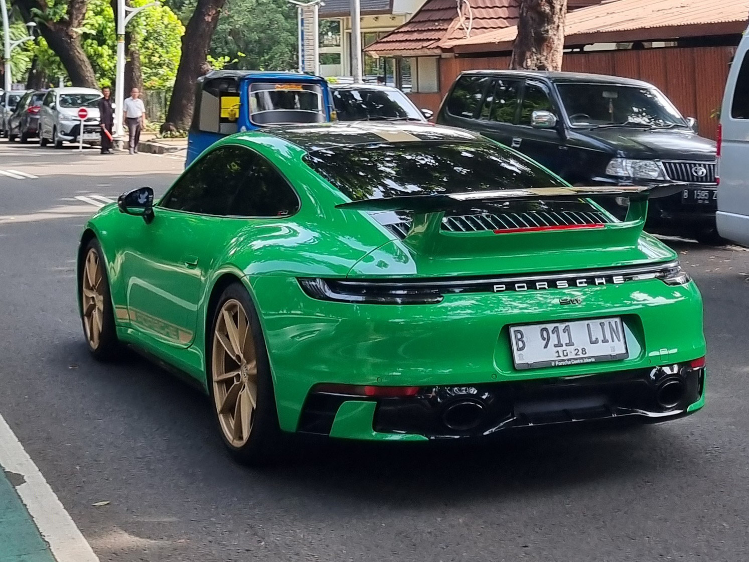 B 911 LIN, Porsche 911 8th gen Coupé (992.1), 2019–2025