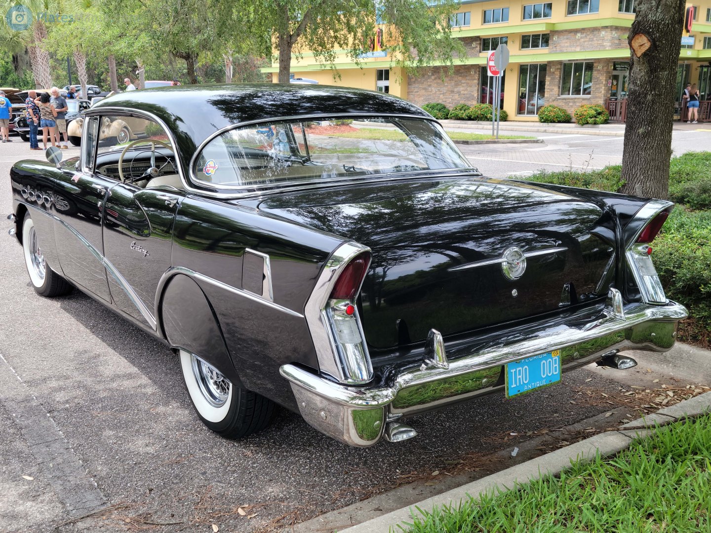 IR0 008, Buick Century 2nd gen 4-door Sedan (61; B-body), 2nd facelift, 1955–1956