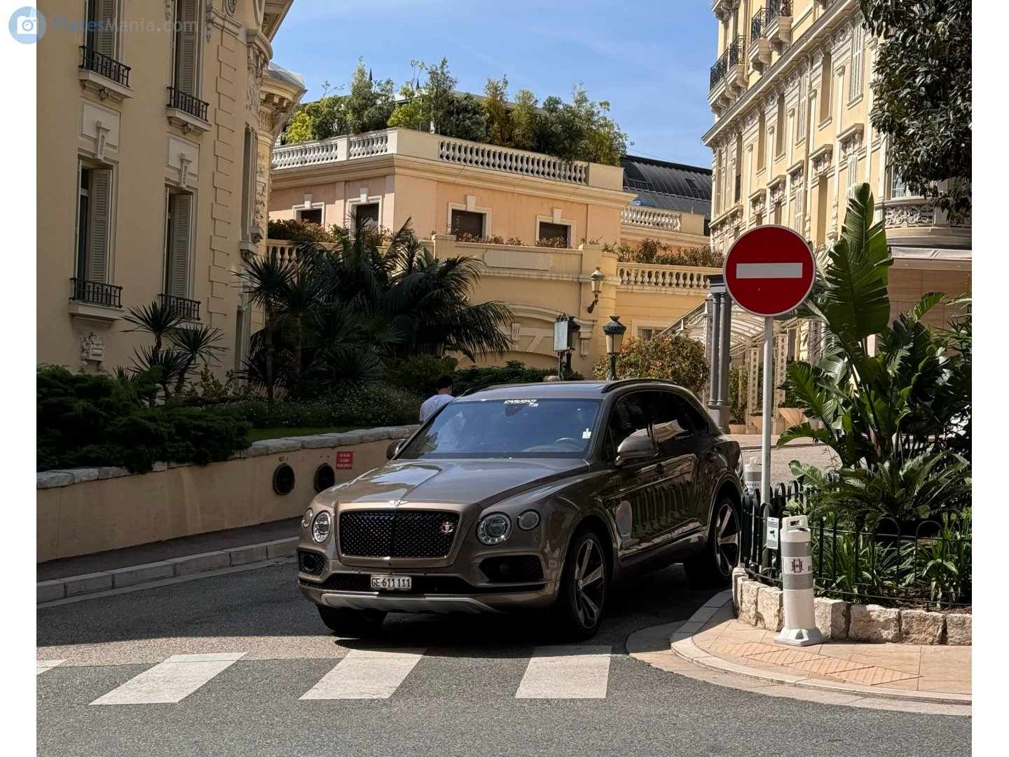 GE 611111, Bentley Bentayga 1st gen (PL71), 2016–2020