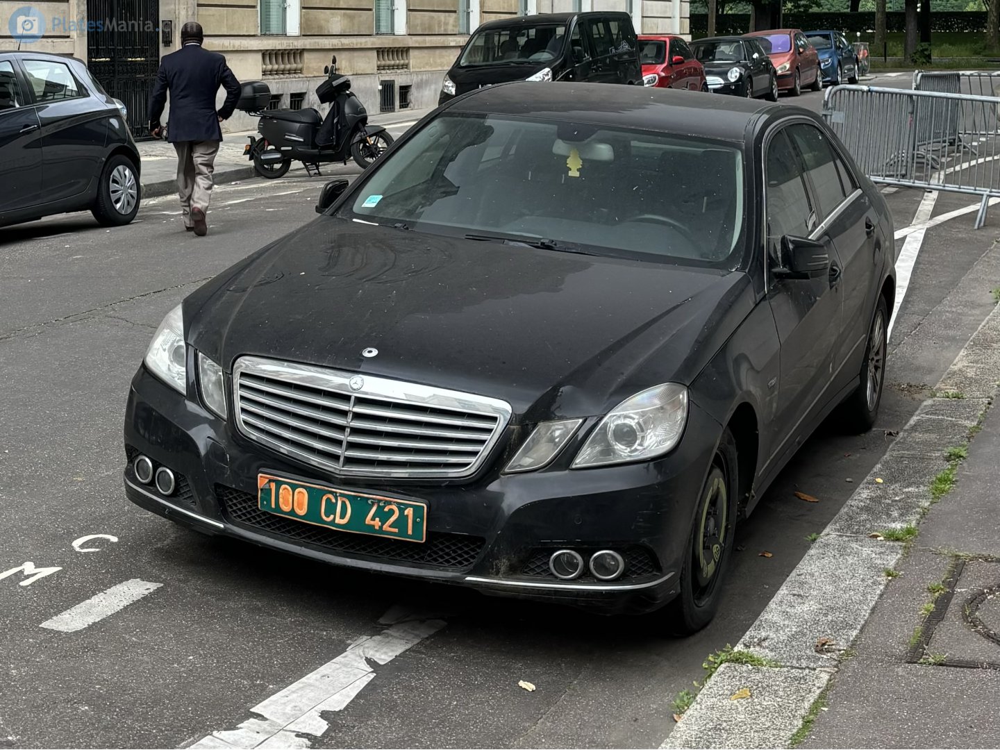 100 CD 421, Mercedes-Benz E-Klasse 4th gen Sedan (W212), 2009­–2013