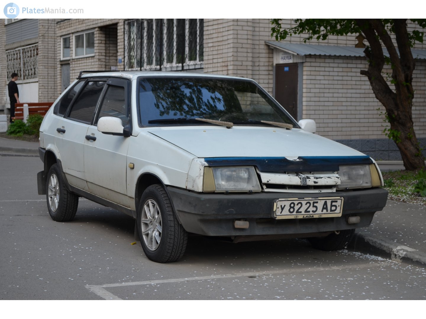 у 8225 АБ, Lada (VAZ) 2109 2109 Спутник (Samara/Forma/Sputnik), 1987–2004 (–2011 for others)