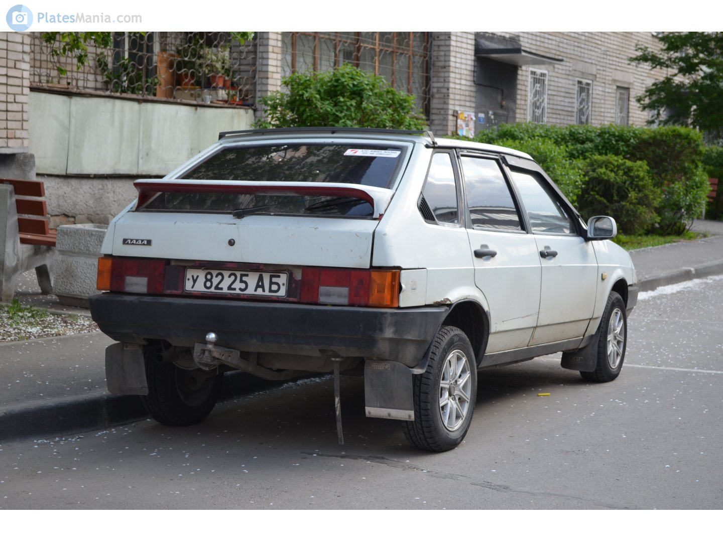 у 8225 АБ, Lada (VAZ) 2109 2109 Спутник (Samara/Forma/Sputnik), 1987–2004 (–2011 for others)