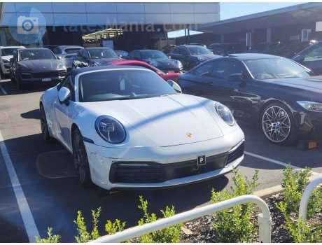 P, Porsche 911