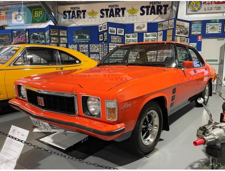 UHX-001, Holden Monaro