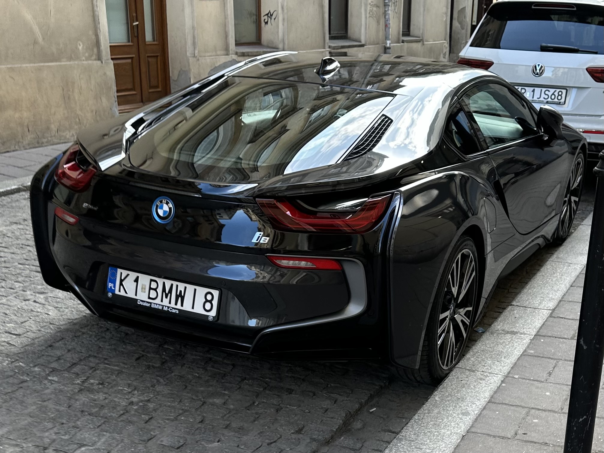 K1 BMWI8, BMW i8 1st gen Coupé (I12), 2014–2020