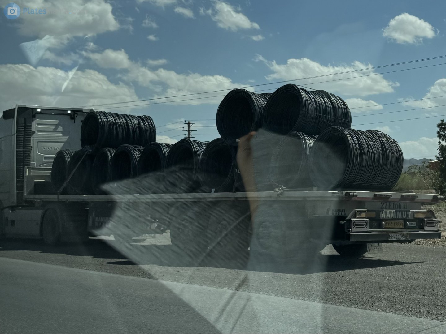 ۲۷ع۱۶۶ ۸۳, Mammut Trailer 