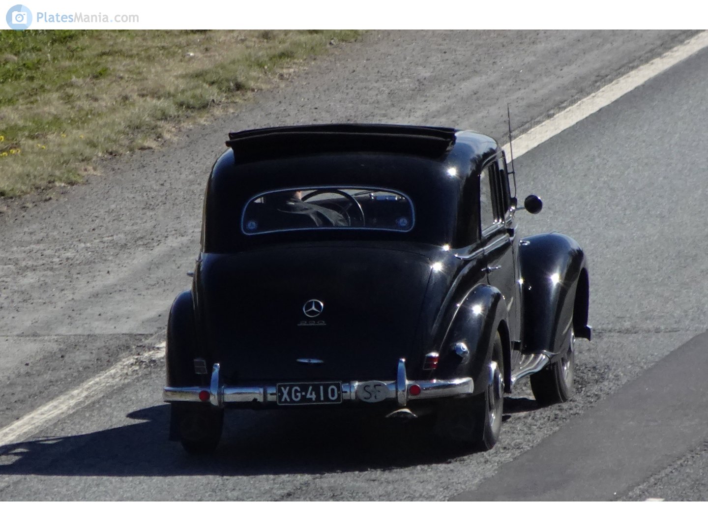 XG-410, Mercedes-Benz 220 