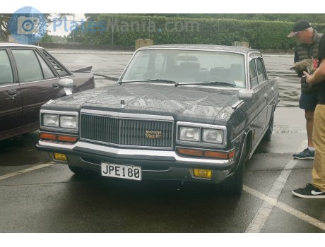 JPE180, Nissan President