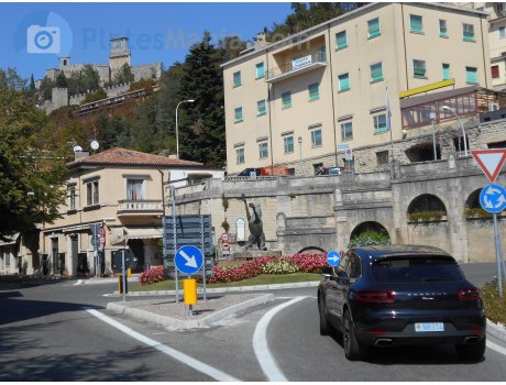 N8314, Porsche Macan