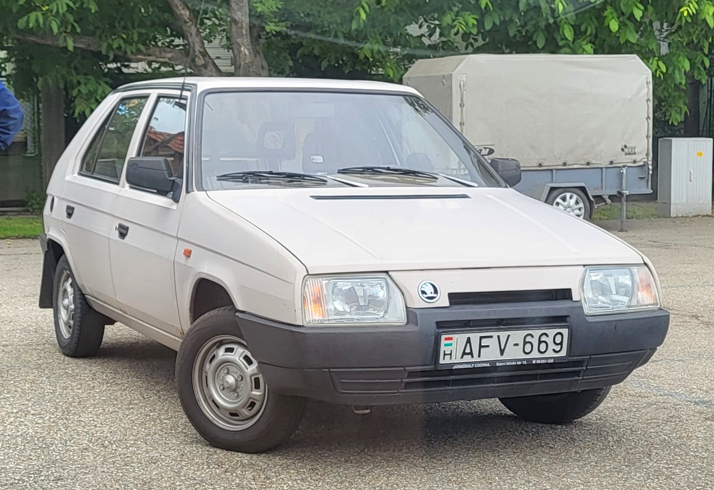 AFV-669, Skoda Favorit 1st gen Hatch (Type 781), 1987–1995