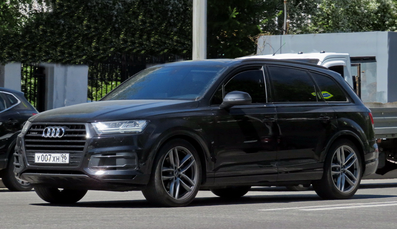 у 007 хн 96, Audi Q7 2nd gen (4MB), 2015–2019