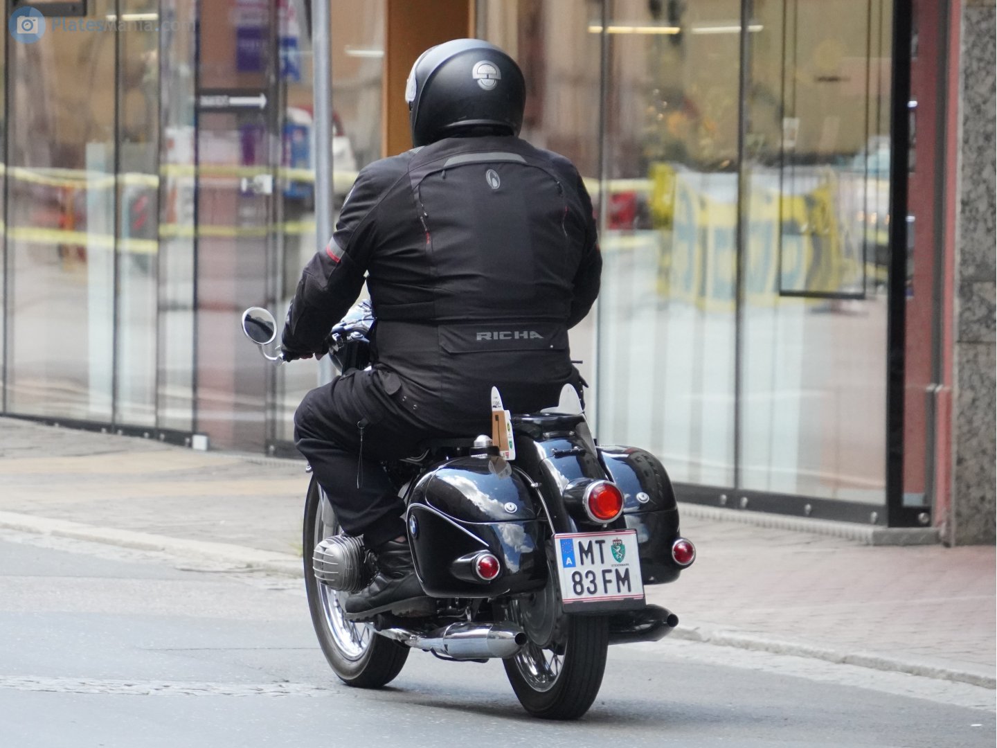 MT 83 FM, Norton ES2 