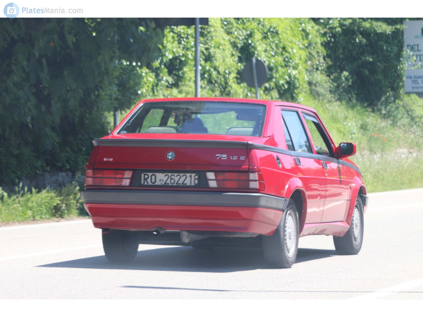 RO 262218, Alfa Romeo 75 1st gen (162B), 1985–1992