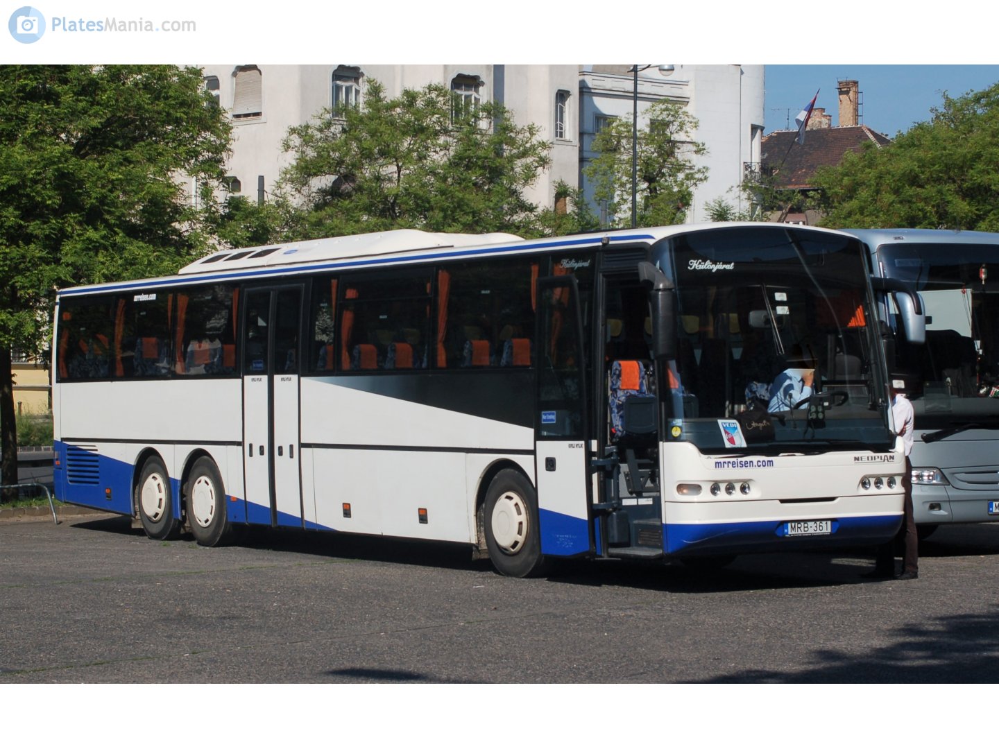 MRB-361, Neoplan Euroliner 