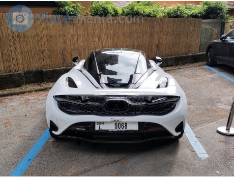 L 9068, McLaren 750S