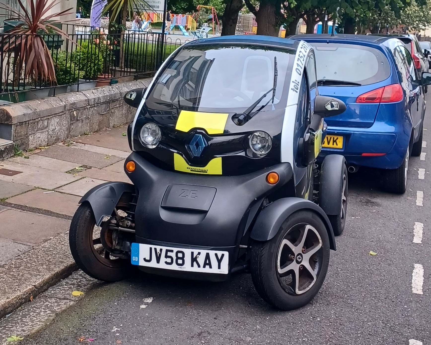 JV58KAY, Renault Twizy Z.E. 1st gen Urban (M09e), 2012–2023