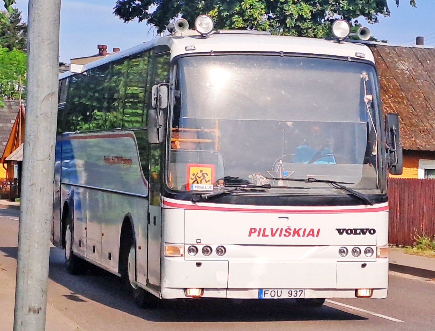 FOU 937, Volvo B12 