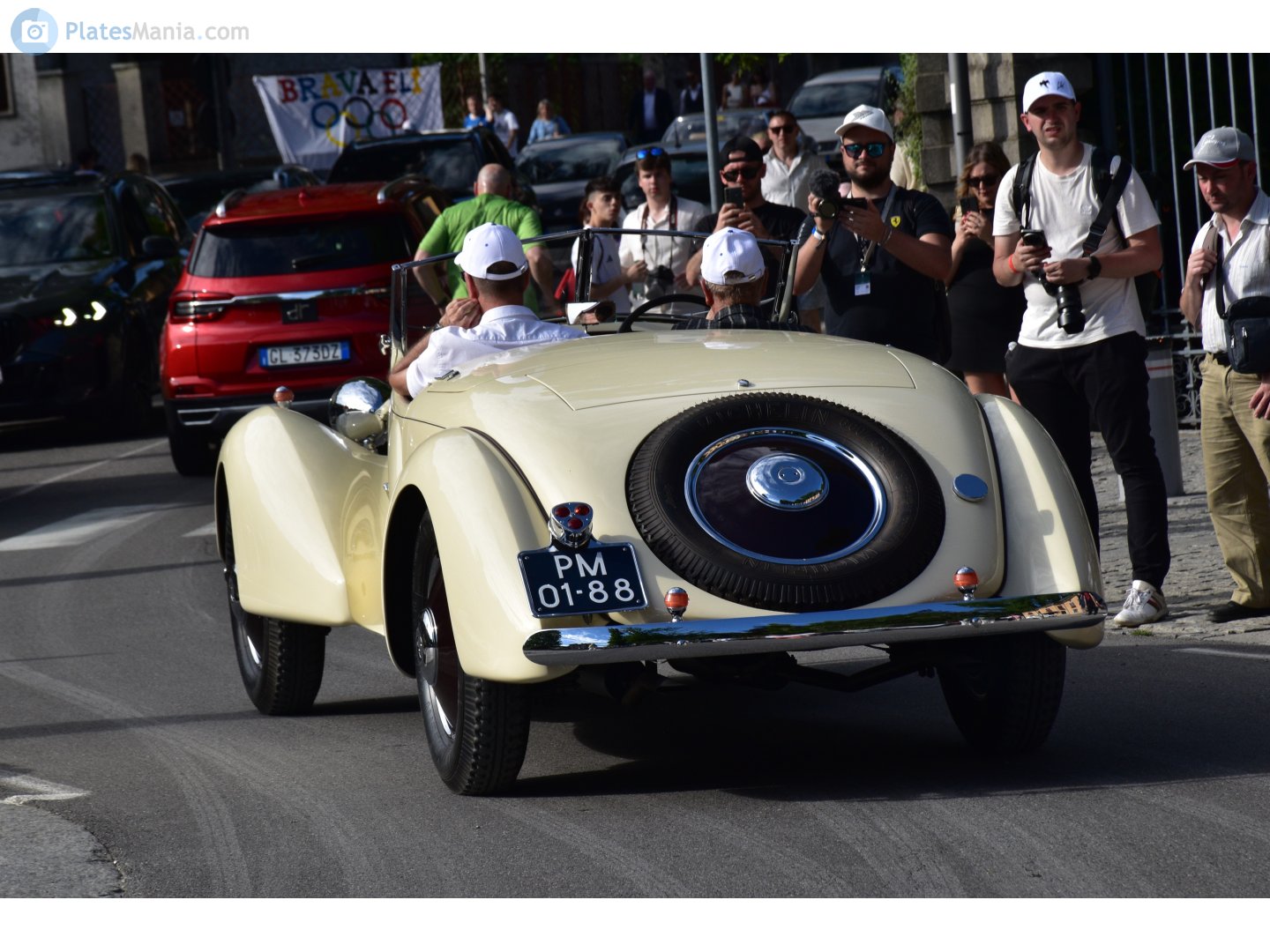 PM-01-88, Lancia Astura 